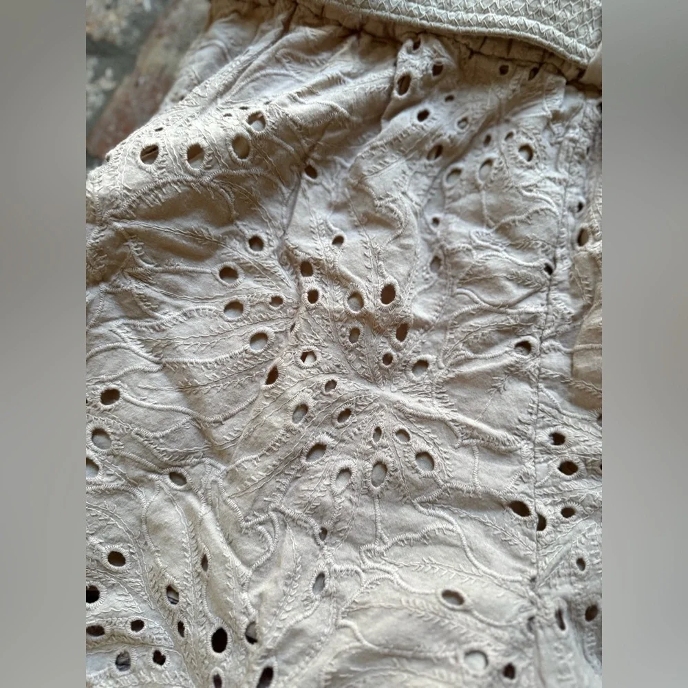 AQUABLU Carrington Eyelett Shorts High Waisted - Picture 7 of 8